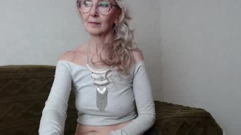 Snapshot of agatha_moore_ chatting on February 2025 07:30:01 PM Agatha online show from February 2025 07:30:01 PM