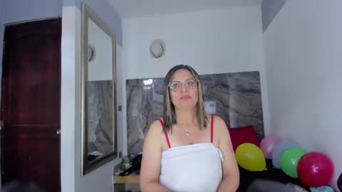 Snapshot of agatha_pleasure chatting on June 2026 12:03:02 PM agatha_pleasure online show from June 2026 12:03:02 PM