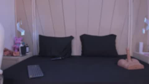 Agatha Steel online show from November 2025 07:49:02 PM