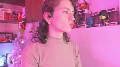 Camila     2 online show from December 2024 04:20:02 AM