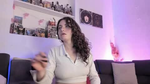 Camila     2 online show from May 2026 12:16:02 AM