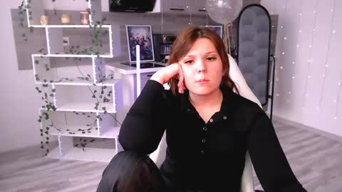 agathaagnia online show from May 2026 09:17:01 AM