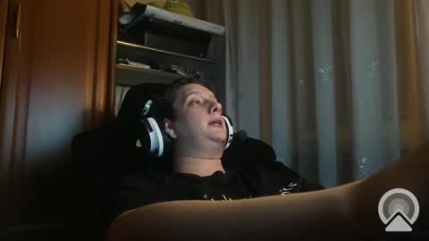 Snapshot of agnesmax chatting on December 2024 02:46:02 AM Agn online show from December 2024 02:46:02 AM