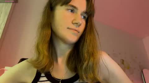 Snapshot of agniia257 chatting on June 2026 10:20:01 AM Kleya online show from June 2026 10:20:01 AM