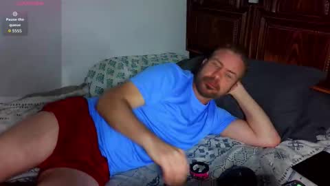 Blue Eyed Handsome Man online show from February 2026 03:29:02 AM