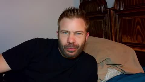 Blue Eyed Handsome Man online show from March 2026 01:18:02 AM