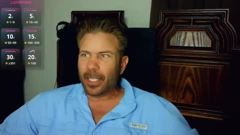Blue Eyed Handsome Man online show from April 2026 12:41:02 AM