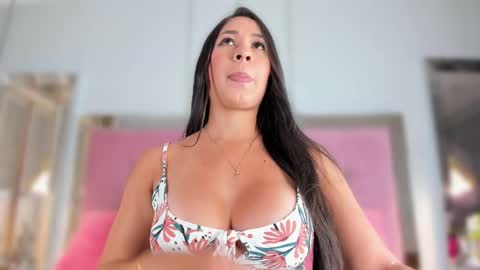 Snapshot of ahincale chatting on February 2026 08:02:02 PM AHINOA online show from February 2026 08:02:02 PM