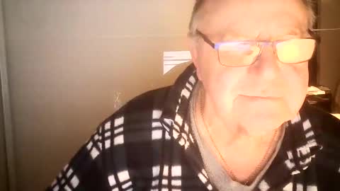 Snapshot of ahmole chatting on December 2024 10:55:02 PM Ole online show from December 2024 10:55:02 PM
