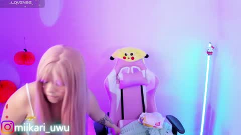 Ahri help me get to 100  online show from October 2025 03:36:02 AM