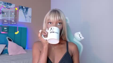 Ahvi Ebony online show from January 2026 12:07:02 PM