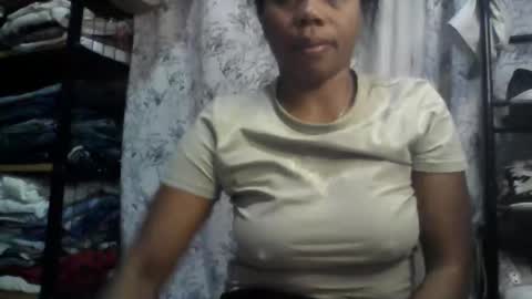 Snapshot of aicha_boobs chatting on May 2026 12:29:01 AM Aicha boobs online show from May 2026 12:29:01 AM
