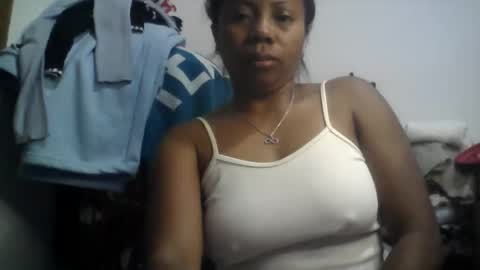 Snapshot of aicha_boobs chatting on May 2026 01:46:01 AM Aicha boobs online show from May 2026 01:46:01 AM