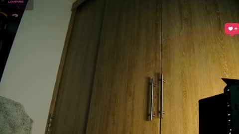 Aida  online show from October 2025 10:14:01 AM