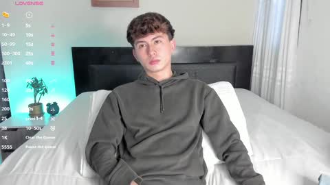 A H  online show from December 2024 10:47:01 PM