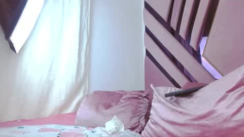 Snapshot of aiilynsmiith chatting on October 2025 02:36:02 AM aiilynsmiith online show from October 2025 02:36:02 AM