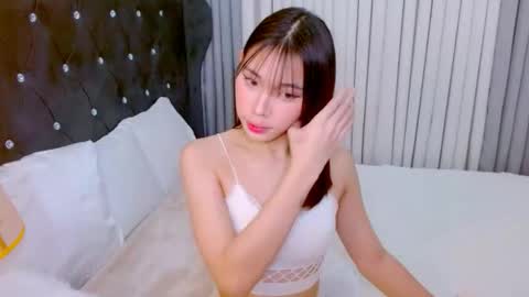 aiko_pleasure online show from December 2025 02:32:02 PM