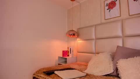 Aily Yozuko online show from September 2025 02:48:02 AM