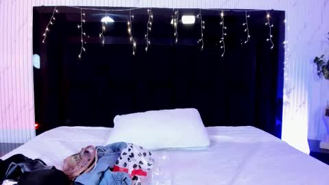 Snapshot of ailynblaze_ chatting on February 2026 06:07:01 AM Ailyn Blaze online show from February 2026 06:07:01 AM