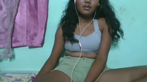 aimeamour online show from February 2025 07:57:02 PM