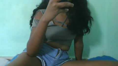 aimeamour online show from February 2025 06:58:02 PM