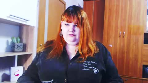 Snapshot of aimeerosebud chatting on February 2025 02:07:01 PM AimeeRosebud online show from February 2025 02:07:01 PM