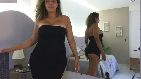 Snapshot of ainaah_ chatting on February 2026 12:42:02 AM Ainaah online show from February 2026 12:42:02 AM