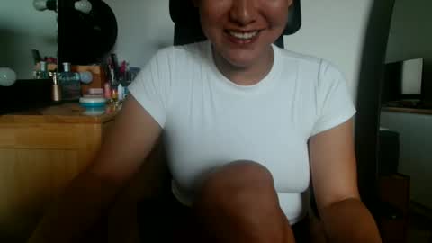 Snapshot of airalicious69 chatting on June 2026 01:43:02 AM airalicious69 online show from June 2026 01:43:02 AM