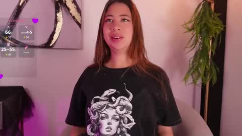 Snapshot of airi_pierce chatting on March 2026 11:02:02 AM Airi online show from March 2026 11:02:02 AM