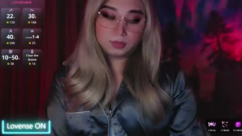 Snapshot of airisredfield_ chatting on May 2026 09:38:02 AM Goddess Airis online show from May 2026 09:38:02 AM