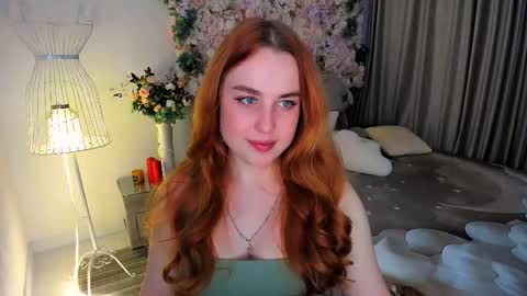 Louise online show from November 2025 10:08:02 AM