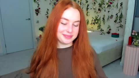 Snapshot of airysilhouette chatting on April 2026 10:02:02 AM Louise online show from April 2026 10:02:02 AM
