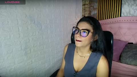 aisha__cambell online show from May 2026 10:42:02 AM