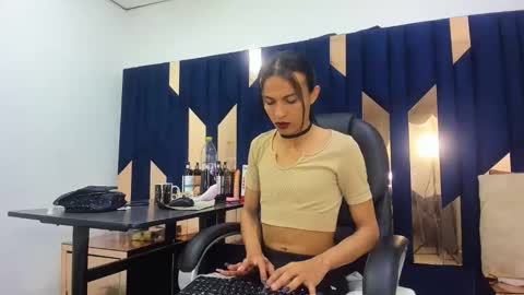 Aisha online show from November 2025 03:50:02 AM