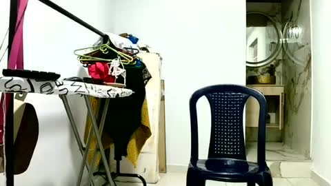Snapshot of aisha_koswell3 chatting on June 2026 02:43:02 PM aisha koswell3 online show from June 2026 02:43:02 PM