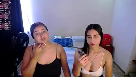 aisha_stacey0410 online show from October 2025 04:52:01 PM