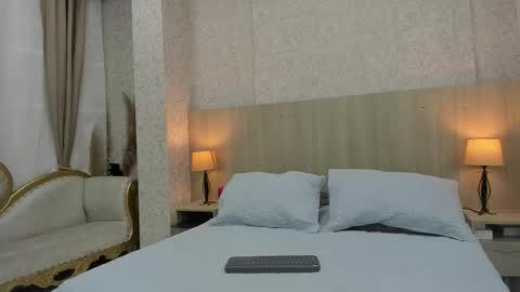 Aisha online show from February 2026 03:44:02 AM