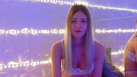 Aisha online show from October 2025 05:08:01 AM