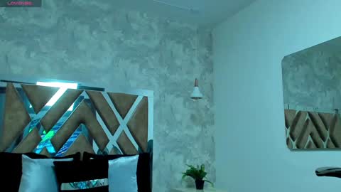 little aitana  online show from December 2024 04:10:02 AM