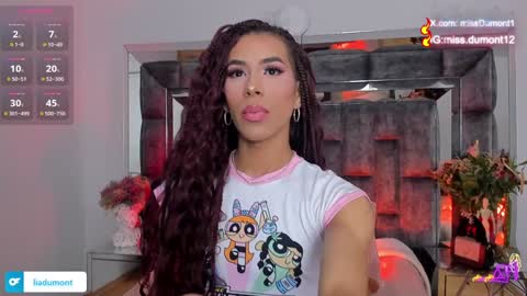 Snapshot of aivadumont chatting on December 2024 03:02:02 AM Queen Dumont online show from December 2024 03:02:02 AM