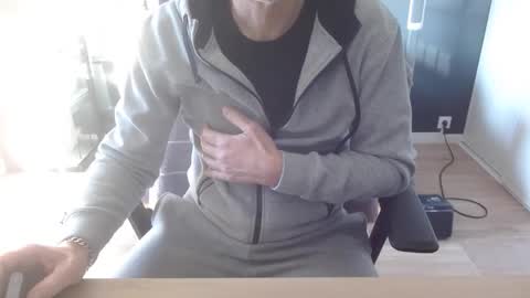 Snapshot of aixcited chatting on February 2026 04:08:01 PM aixcited online show from February 2026 04:08:01 PM