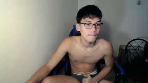 aj_daksxx online show from February 2026 01:54:02 PM