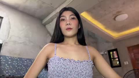 Akari Tracy online show from May 2026 02:39:01 AM