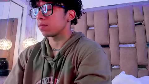 akazaboy online show from March 2026 05:13:02 AM