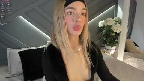 Snapshot of akemi__ chatting on July 2026 03:23:01 AM Abby Angel online show from July 2026 03:23:01 AM