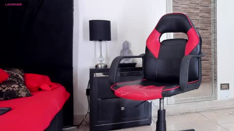 Snapshot of akemirosse chatting on February 2025 08:59:02 PM Akemi online show from February 2025 08:59:02 PM