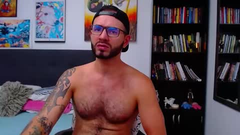 akiles online show from January 2025 09:57:01 PM