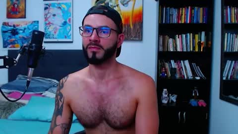 akiles online show from February 2025 10:59:02 PM