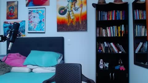 akiles online show from March 2025 09:22:01 PM