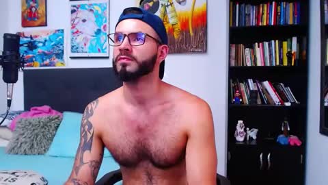 akiles online show from March 2025 10:13:02 PM